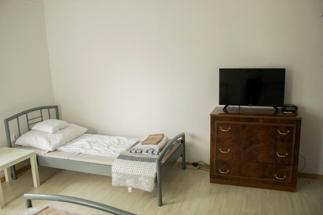 Magic Garden Hostel Kalisz  Ngoại thất bức ảnh