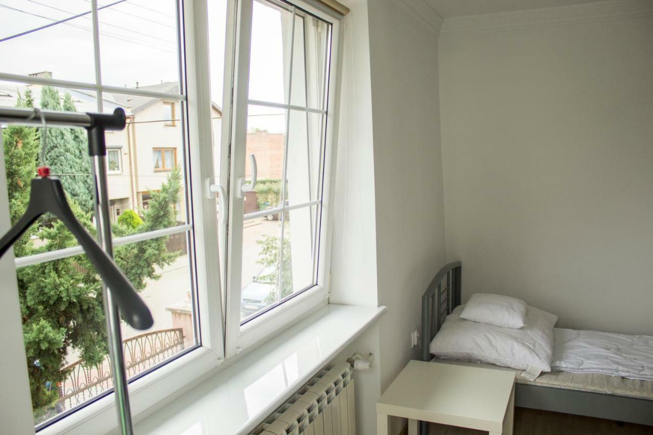 Magic Garden Hostel Kalisz  Ngoại thất bức ảnh